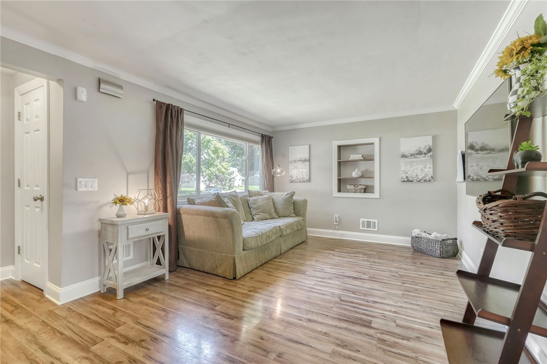 661 Adeline Drive Webster, NY 14580 - Photo 3 of 48