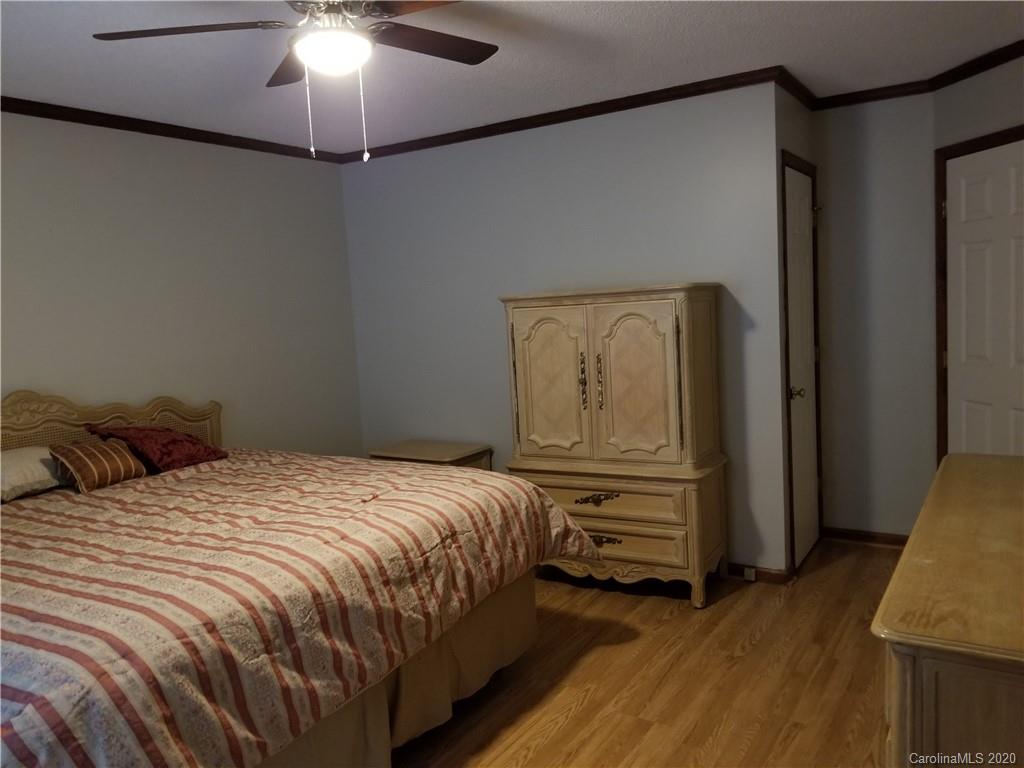 21202 Pine Ridge Drive Cornelius, NC 28031 - Photo 20 of 36