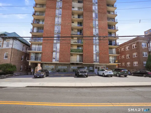 $2,250 | 87 Glenbrook Road, Unit 3B, Stamford, CT 06902