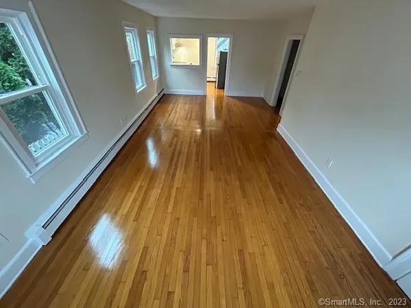 $2,800 | 12 Trumbull Street, Unit 1, Stonington, CT 06378