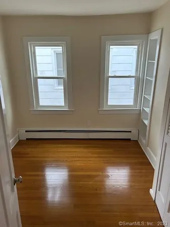 $2,800 | 12 Trumbull Street, Unit 1, Stonington, CT 06378