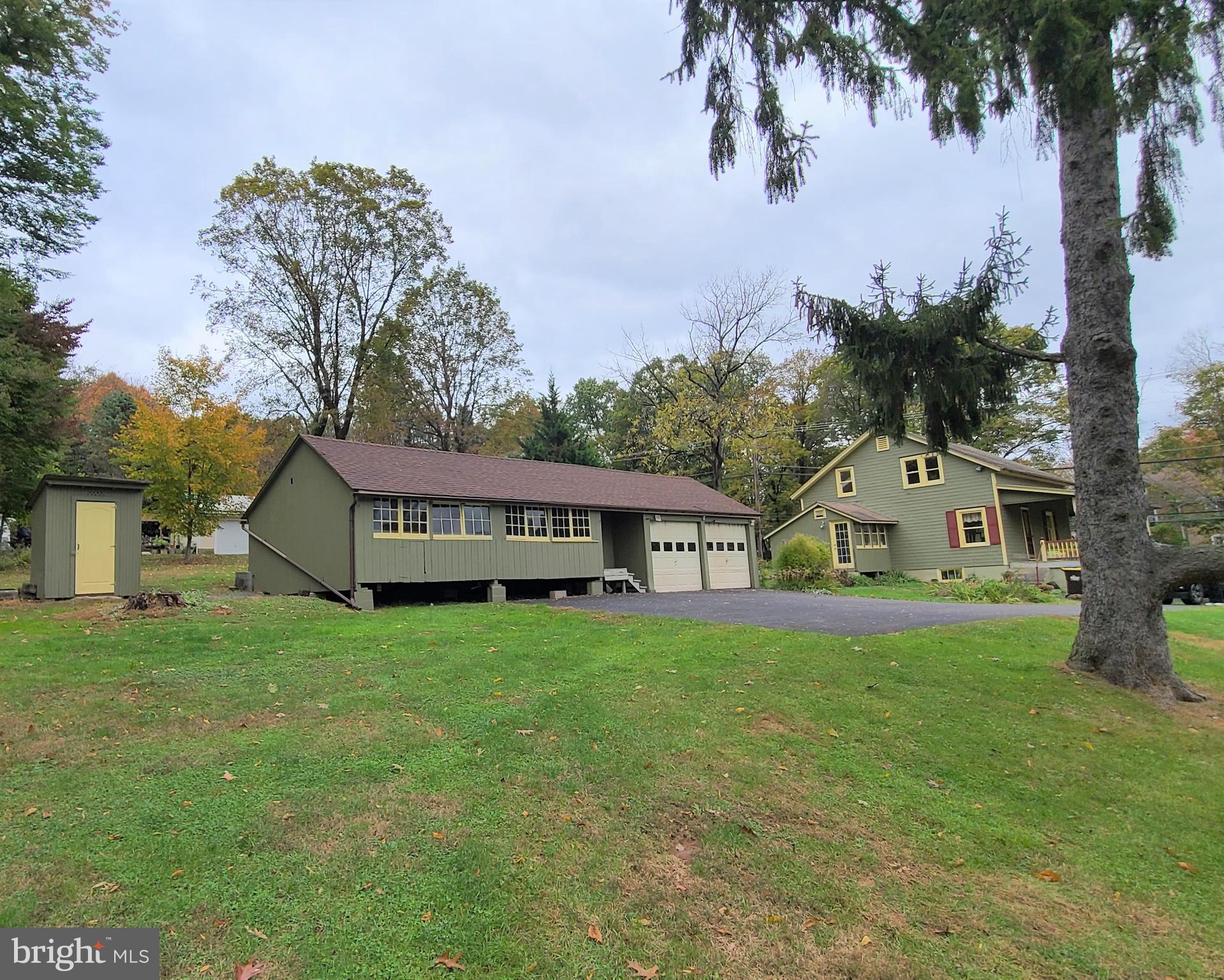 2644 Durham Road Doylestown, PA 18902 - Photo 6 of 24 Gallery Image 6