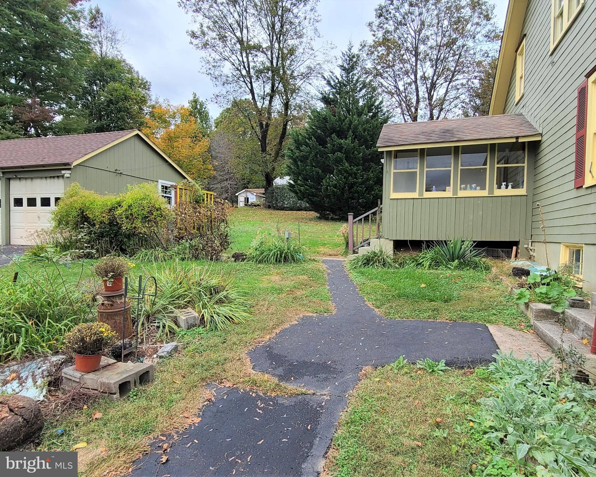 2644 Durham Road Doylestown, PA 18902 - Photo 9 of 24 Gallery Image 9