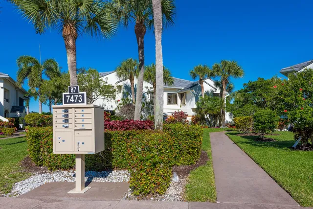$299,000 | 7473 Victory Lane, Unit 8704, Delray Beach, FL 33446