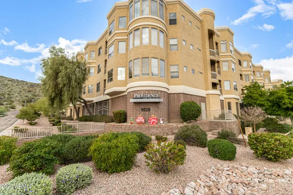 $299,000 | 9820 North Central Avenue, Unit 102, Phoenix, AZ 85020