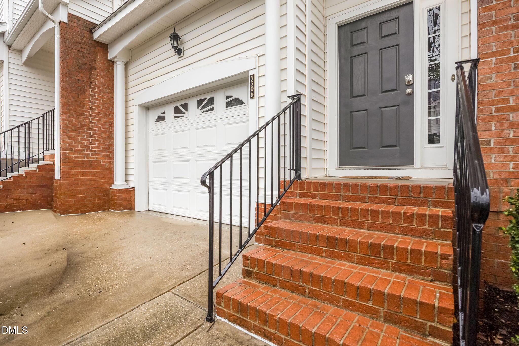 5506 Cottonrose Lane Raleigh, NC 27606 - Photo 7 of 25 40-web-or-mls-IMG_8131