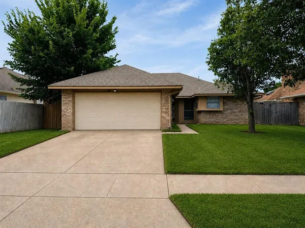 $1,850 | 2606 Shalimar Drive, Garland, TX 75040
