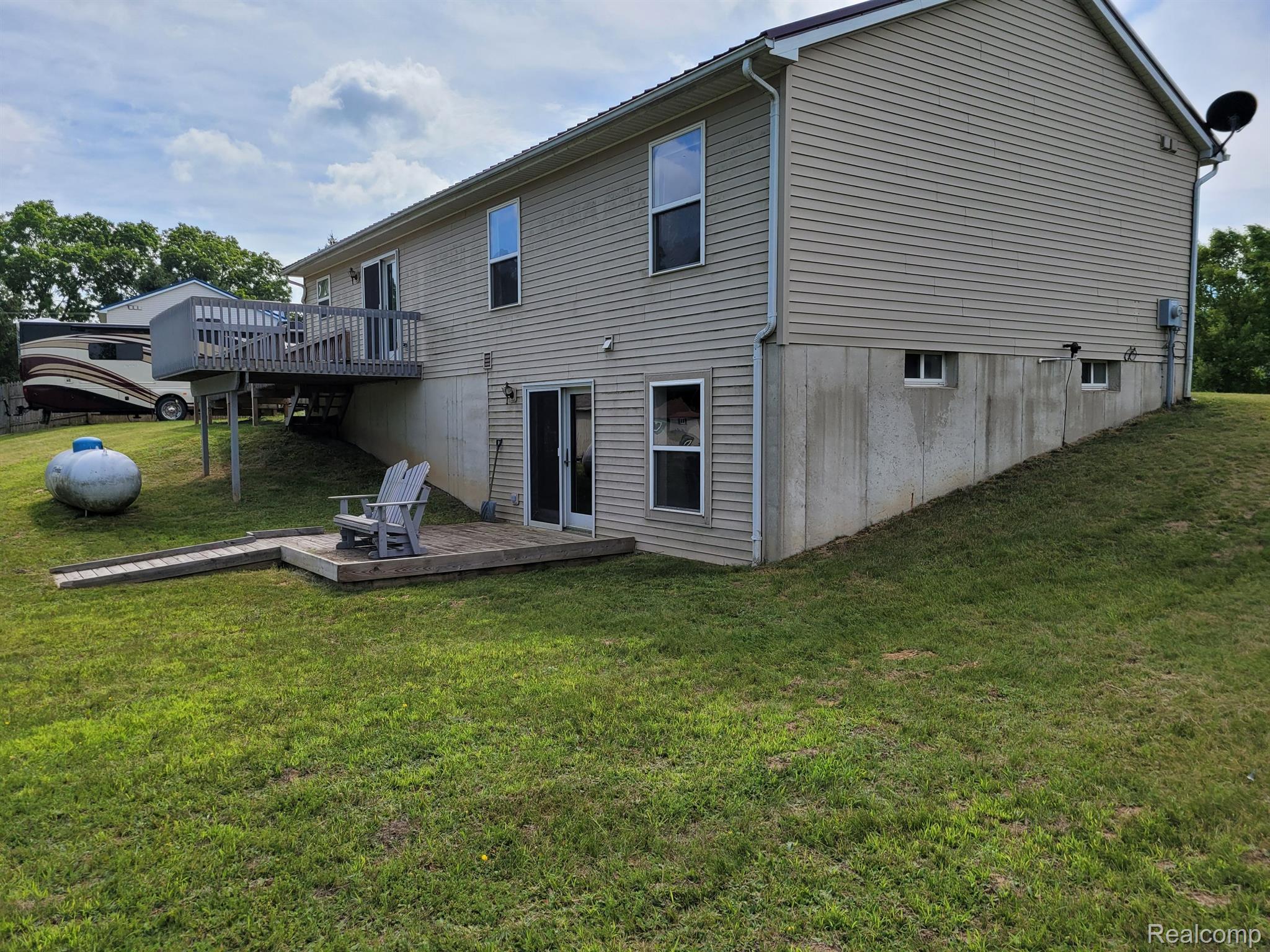 10078 Redhawk Drive Perry, MI 48872 - Photo 3 of 25 Gallery Image 3