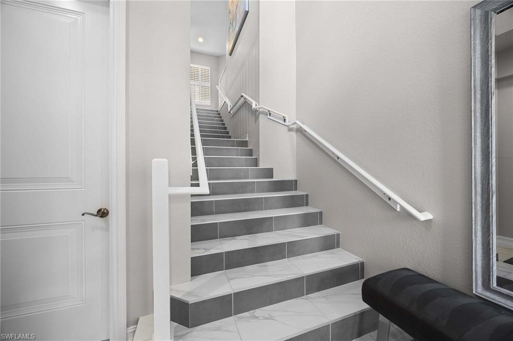 7781 Hawthorne Drive, Unit 3204 Naples, FL 34113 - Photo 9 of 50 a view of entryway