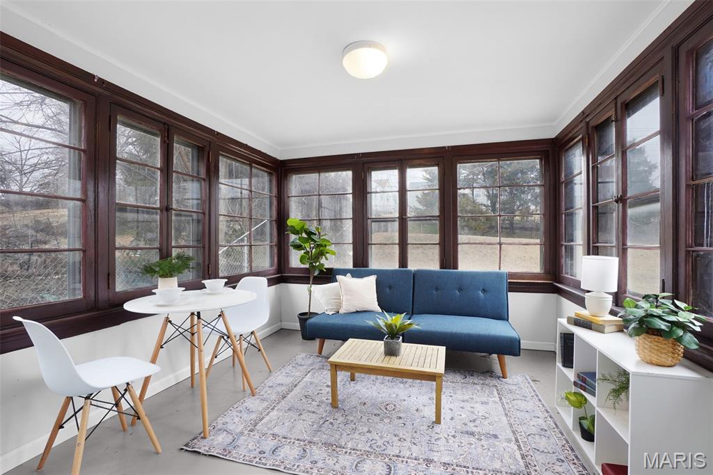 813 Chain Of Rocks Drive St. Louis, MO 63137 - Photo 14 of 22