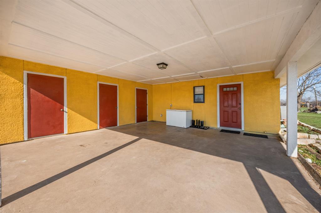 1439 Davis Lane Terrell, TX 75160 - Photo 27 of 33 a view of an empty room