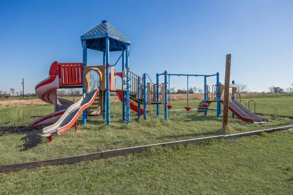 $625,000 | 1439 Davis Lane, Terrell, TX 75160