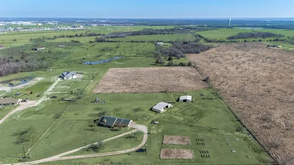 $625,000 | 1439 Davis Lane, Terrell, TX 75160