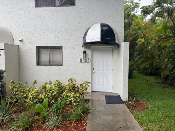 $2,000 | 8803-8811 Northwest 35th Street, Unit 8803, Coral Springs, FL 33065