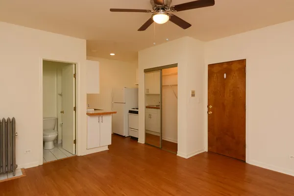 $1,300 | 4241 North Kenmore Avenue, Unit 108, Chicago, IL 60613
