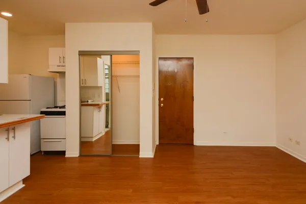$1,300 | 4241 North Kenmore Avenue, Unit 108, Chicago, IL 60613