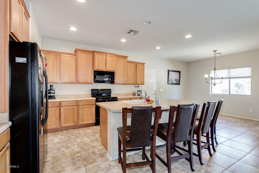 9780 Tangerine Road Florence, AZ 85132 - Photo 5 of 26 Tangerine Kitchen