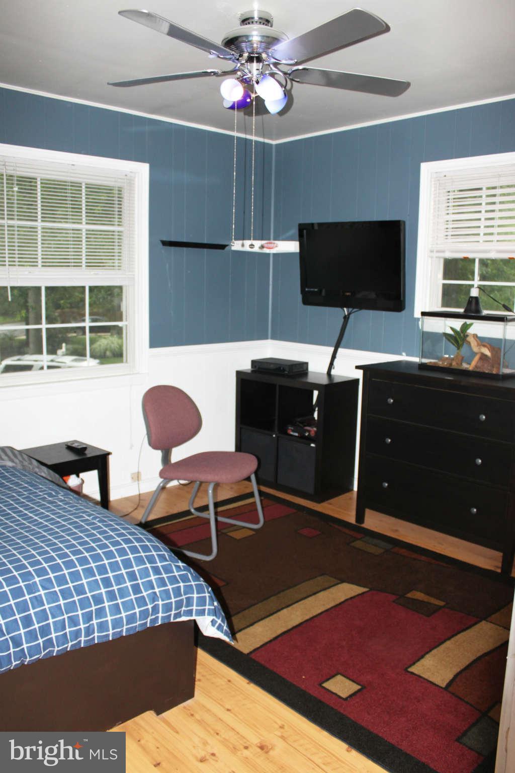 1546 Manor View Road Davidsonville, MD 21035 - Photo 11 of 22 Bedroom