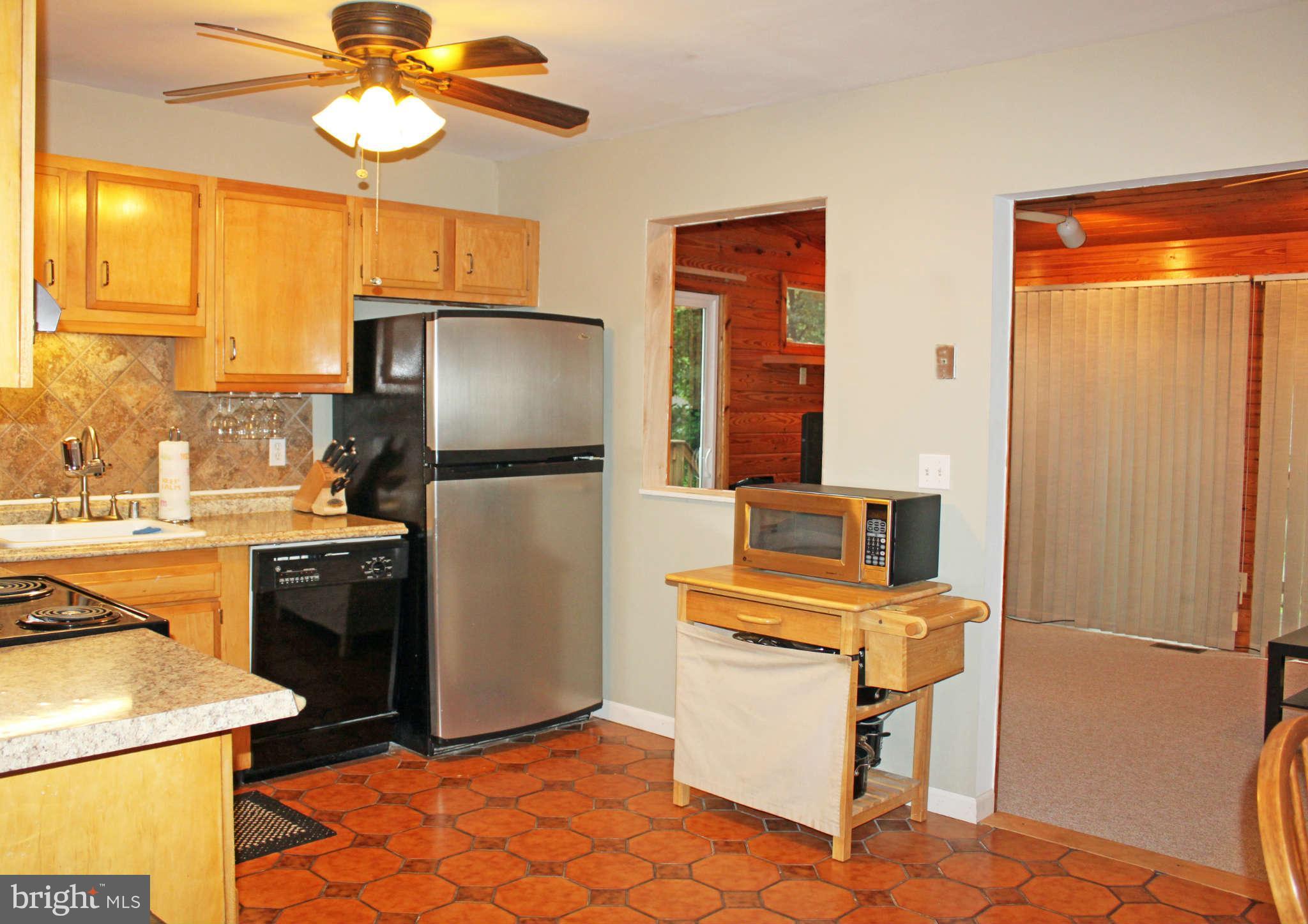 1546 Manor View Road Davidsonville, MD 21035 - Photo 7 of 22 Kitchen