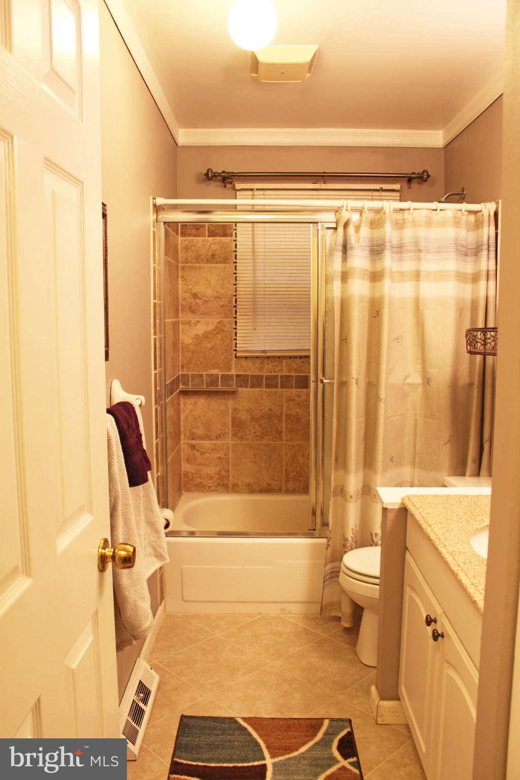 1546 Manor View Road Davidsonville, MD 21035 - Photo 9 of 22 Bath