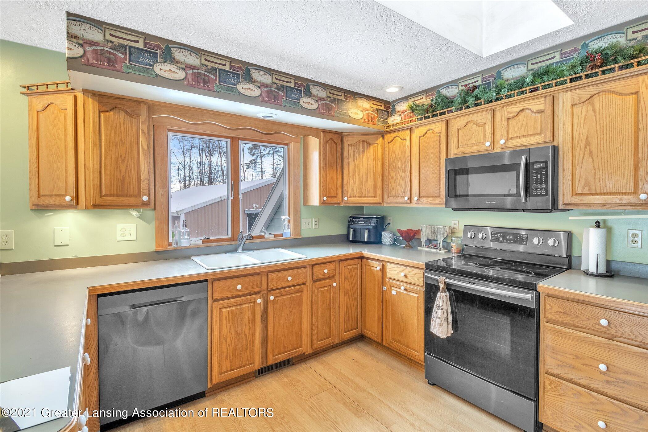 3116 North Royston Road Dimondale, MI 48821 - Photo 24 of 67 19-3116 N Royston Rd-Windowstill Real Es