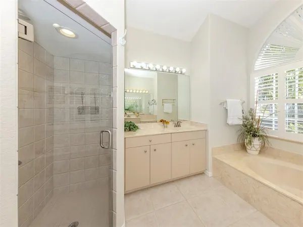 $445,000 | 155 Grand Oak Circle, Venice, FL 34292