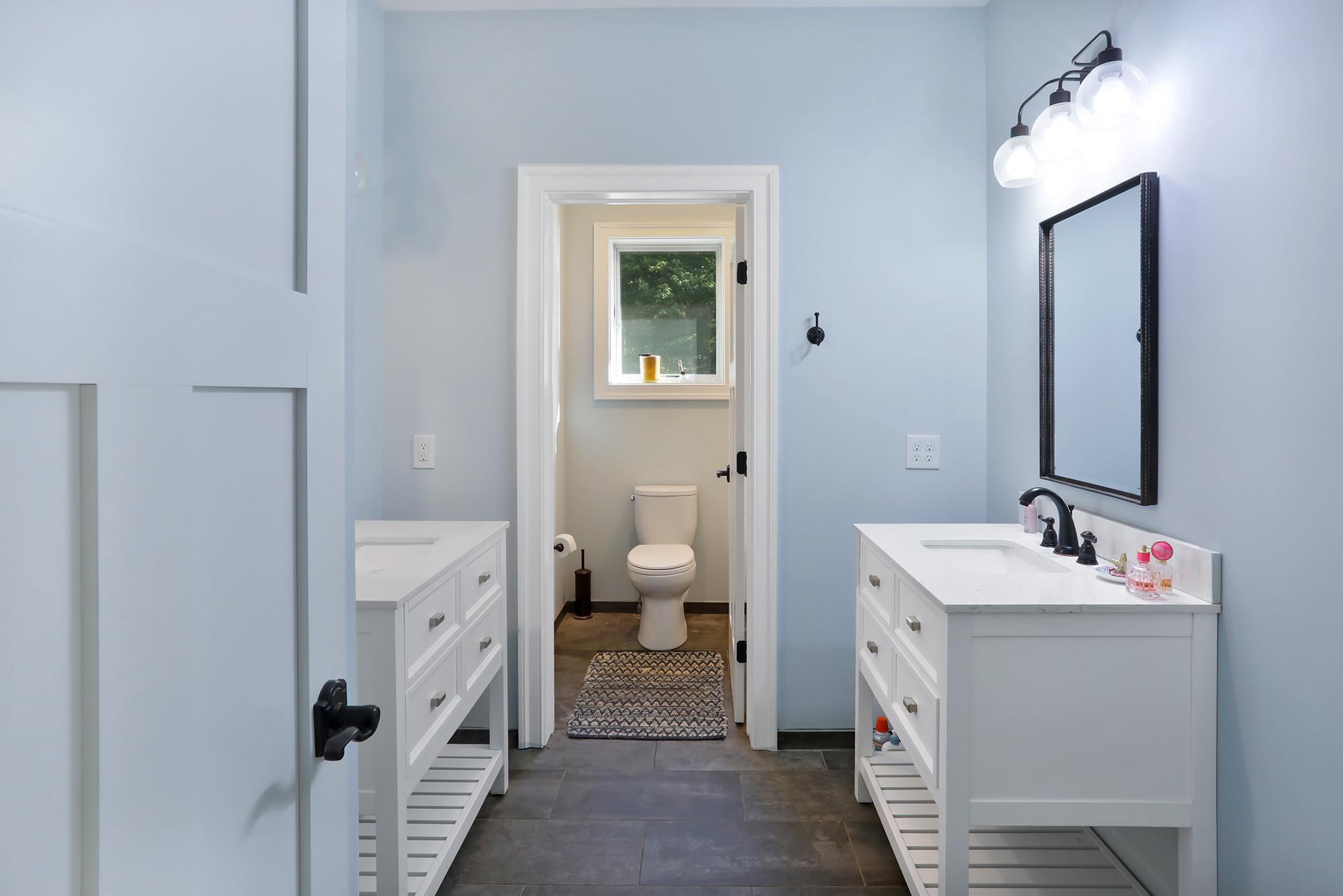 3411 Fenny Hill Road Delaplane, VA 20144 - Photo 49 of 75 2nd floor full bath with separate double sinks