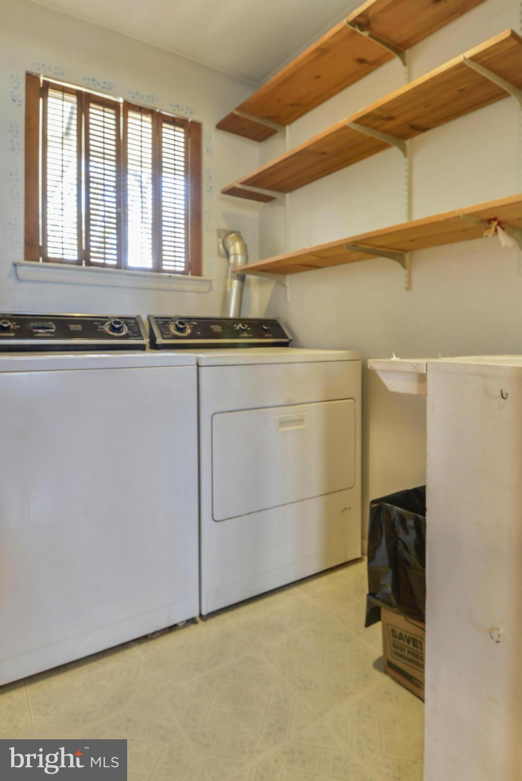 437 Rosier Road Fort Washington, MD 20744 - Photo 15 of 28 Main Floor Laundry