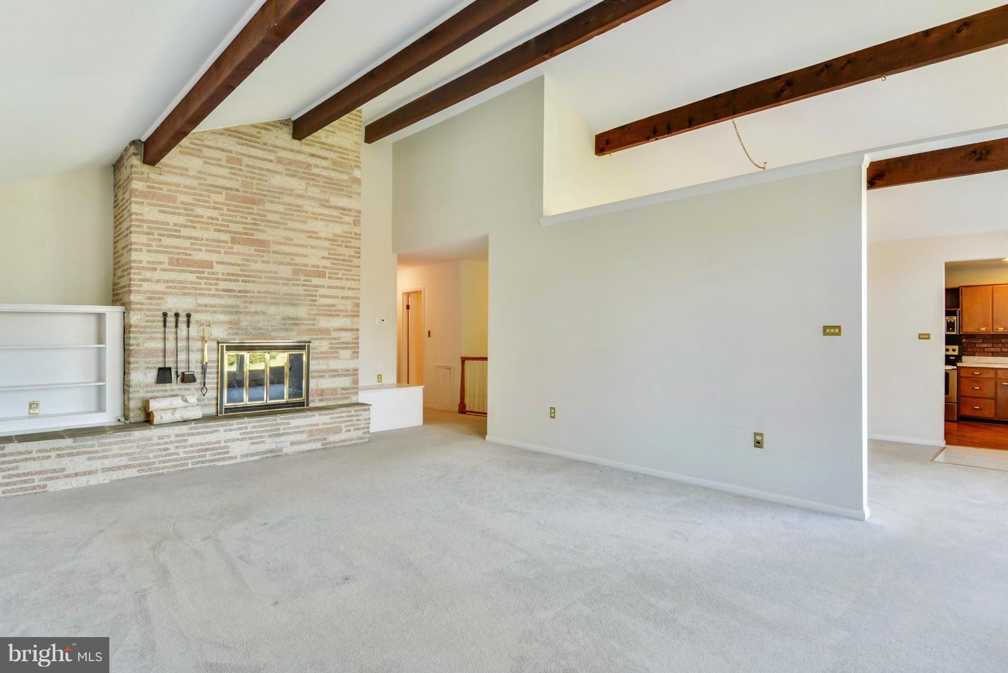 437 Rosier Road Fort Washington, MD 20744 - Photo 19 of 28 Living Room
