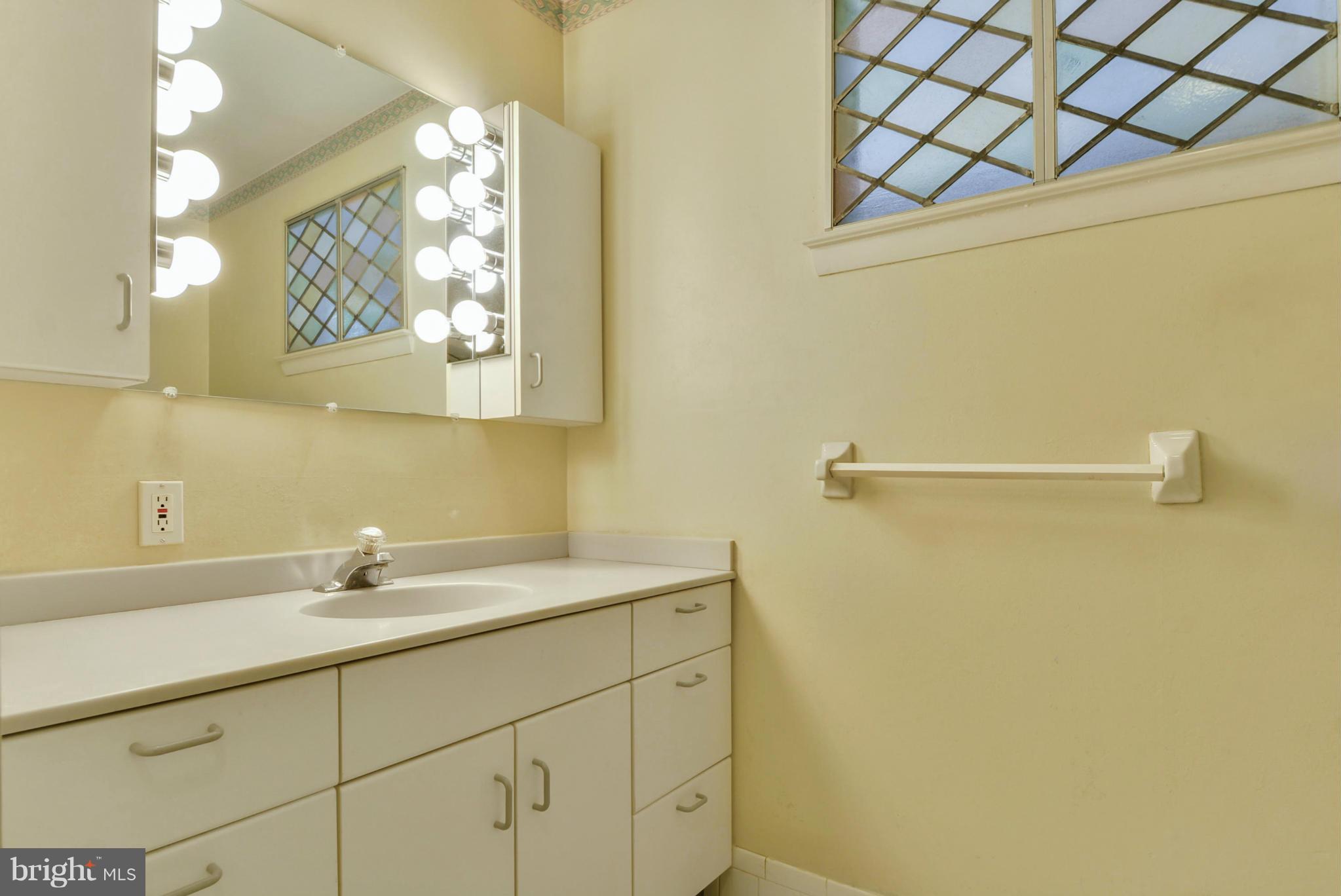 437 Rosier Road Fort Washington, MD 20744 - Photo 21 of 28 Bath (Master)