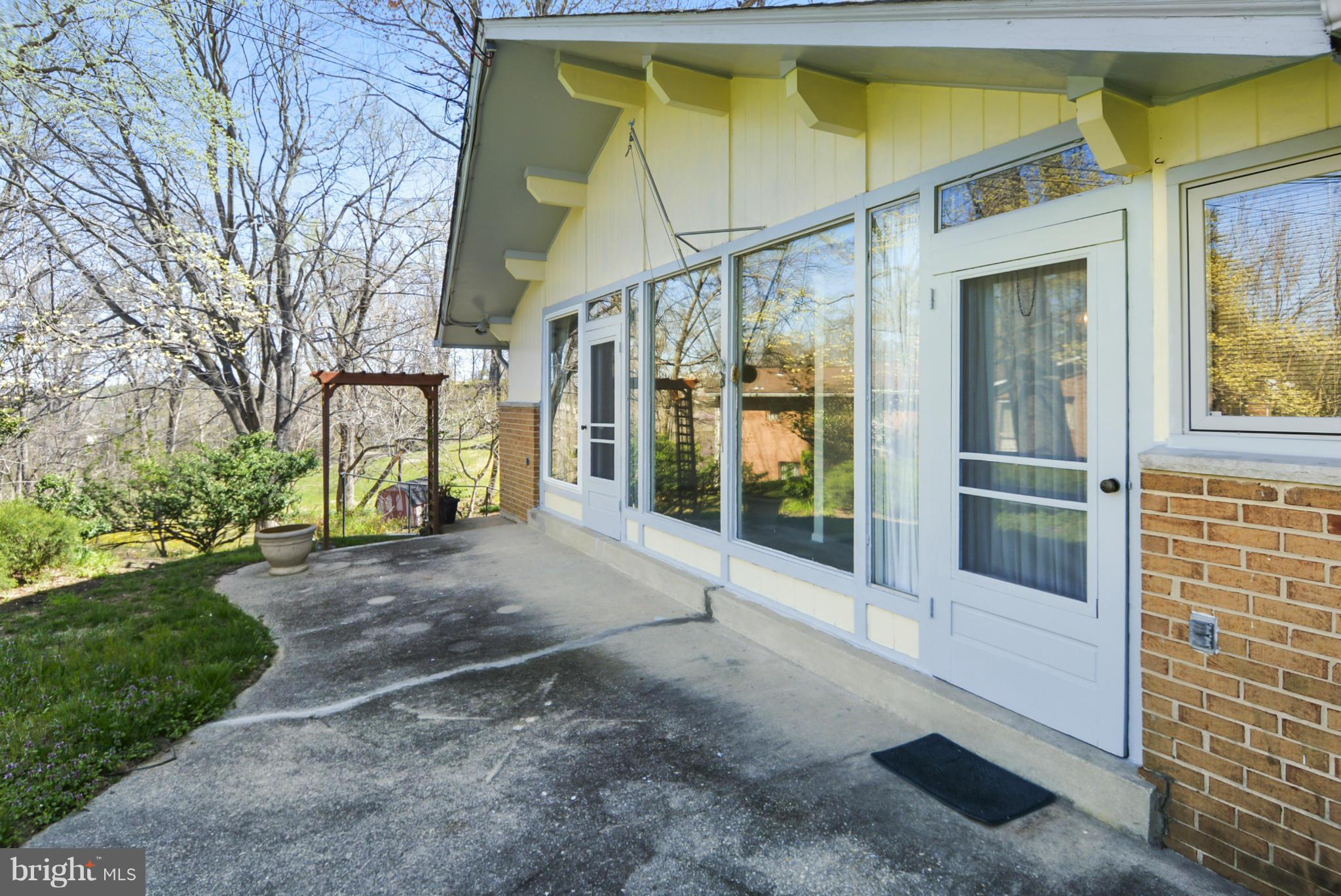 437 Rosier Road Fort Washington, MD 20744 - Photo 4 of 28 Exterior (General)