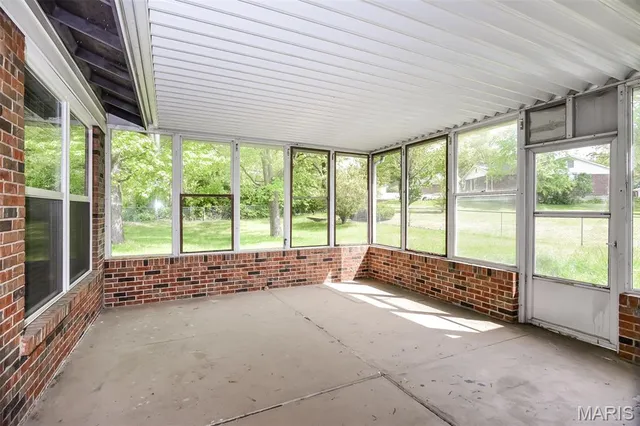 $1,895 | 3754 Monsols Drive, Florissant, MO 63034