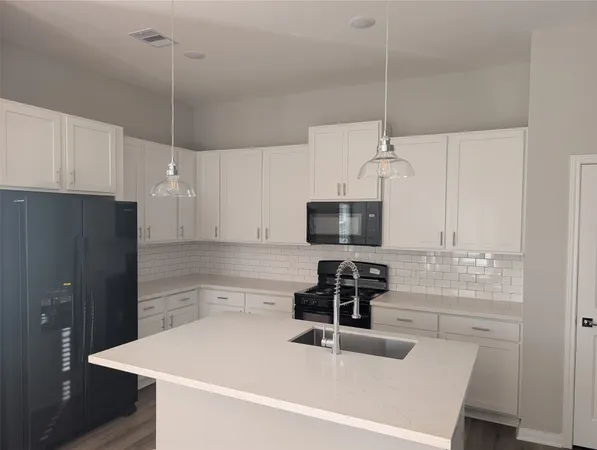 $1,925 | 9912 A Clark Road, Unit C, Houston, TX 77076