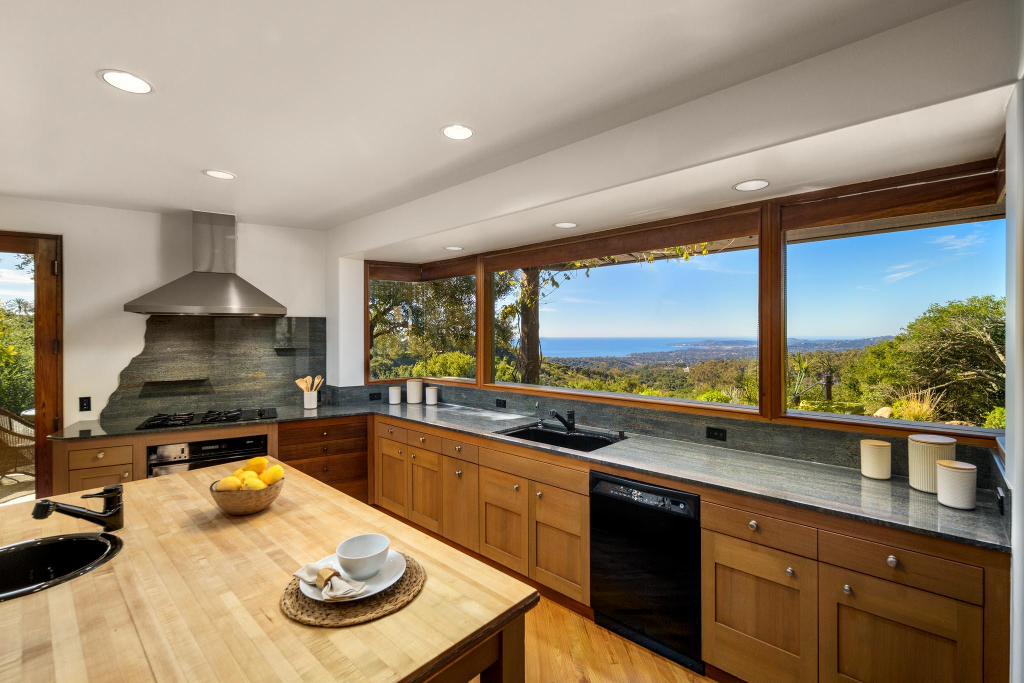 3035 Hidden Valley Lane Montecito, CA 93108 - Photo 8 of 16 023