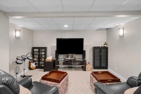 $599,900 | 16063 Homestead Circle, Northville, MI 48168