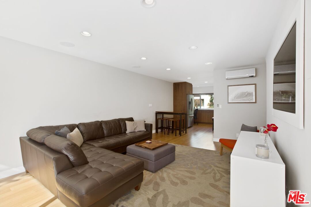 8025 Redlands Street, Unit 29 Playa del Rey, CA 90293 - Photo 2 of 33 Gallery Image 2