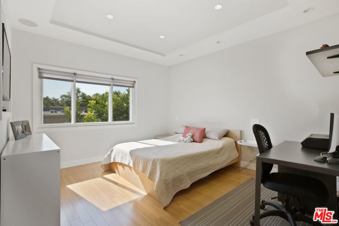 8025 Redlands Street, Unit 29 Playa del Rey, CA 90293 - Photo 16 of 33 Gallery Image 16