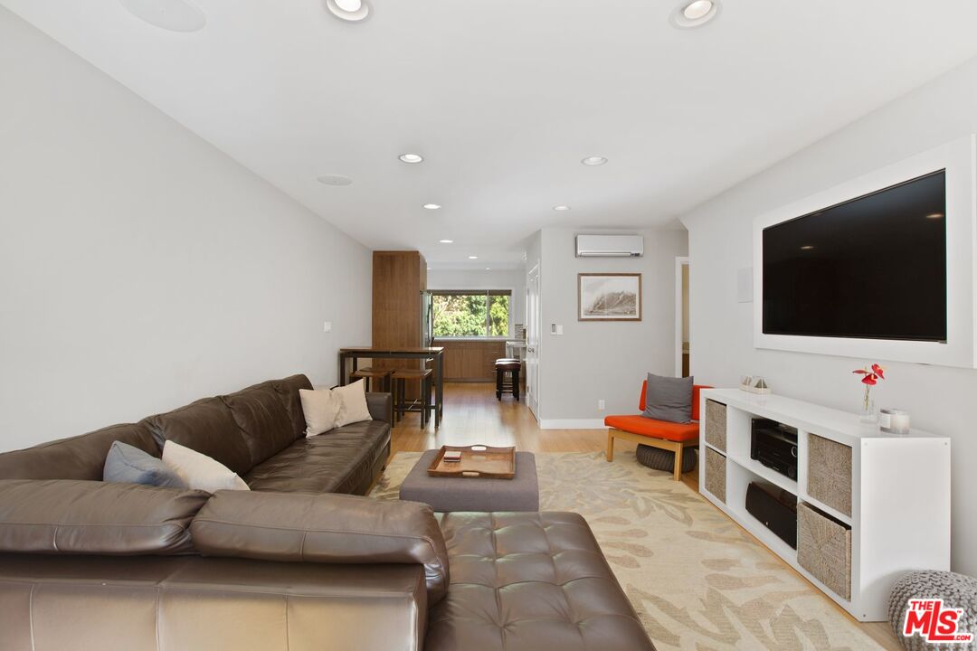 8025 Redlands Street, Unit 29 Playa del Rey, CA 90293 - Photo 3 of 33 Gallery Image 3