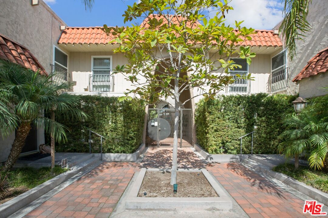 8025 Redlands Street, Unit 29 Playa del Rey, CA 90293 - Photo 32 of 33 Gallery Image 32