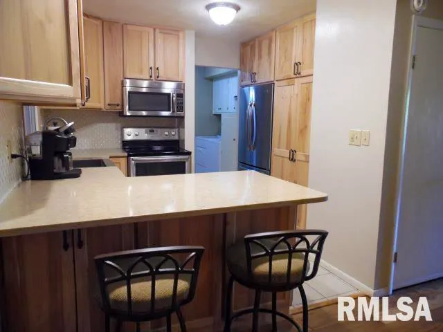 $349,000 | 16279 East Cherokee Road, Cuba, IL 61427