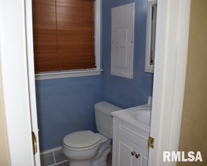16279 East Cherokee Road Cuba, IL 61427 - Photo 23 of 36