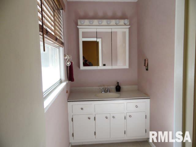 16279 East Cherokee Road Cuba, IL 61427 - Photo 23 of 38