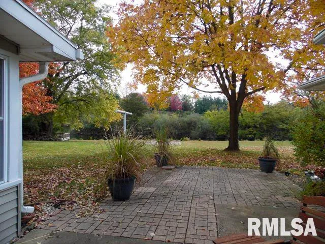 $349,000 | 16279 East Cherokee Road, Cuba, IL 61427