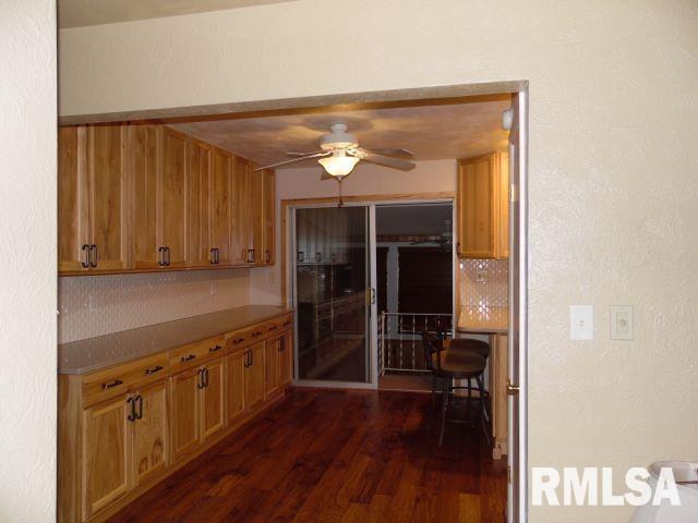 16279 East Cherokee Road Cuba, IL 61427 - Photo 8 of 38