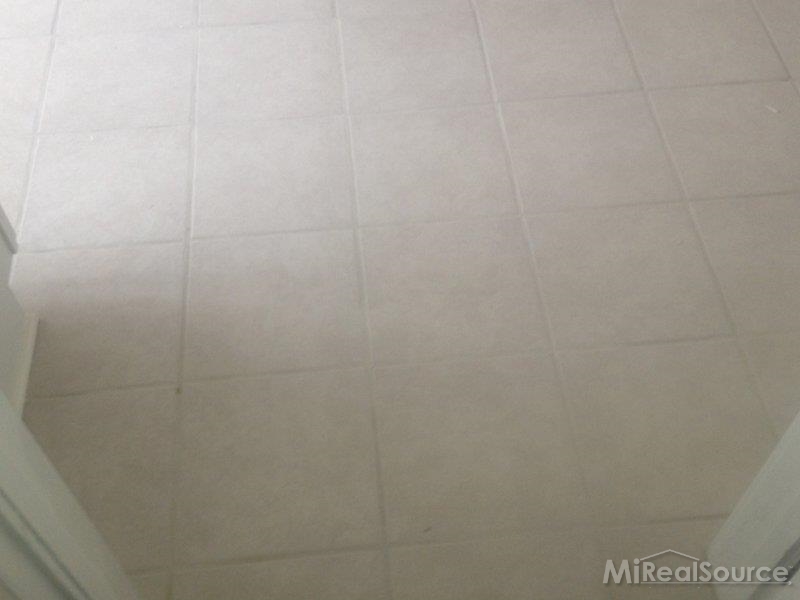 910 Neff Road, Unit 912 Grosse Pointe, MI 48230 - Photo 27 of 33