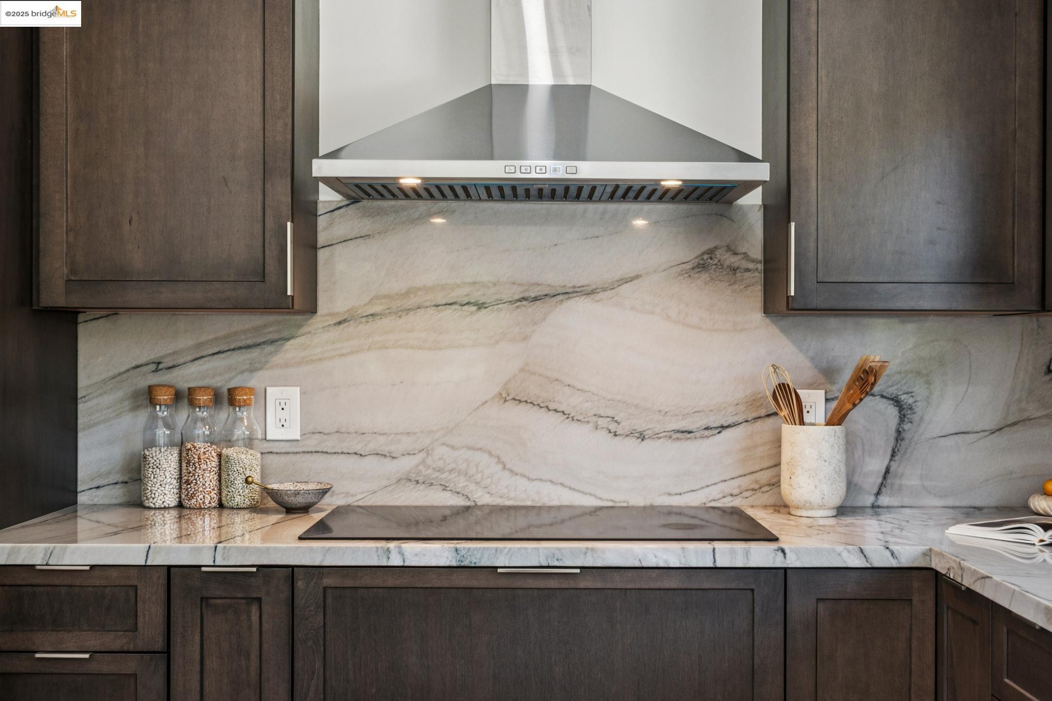 9 Yarmouth Court Oakland, CA 94619 - Photo 15 of 54