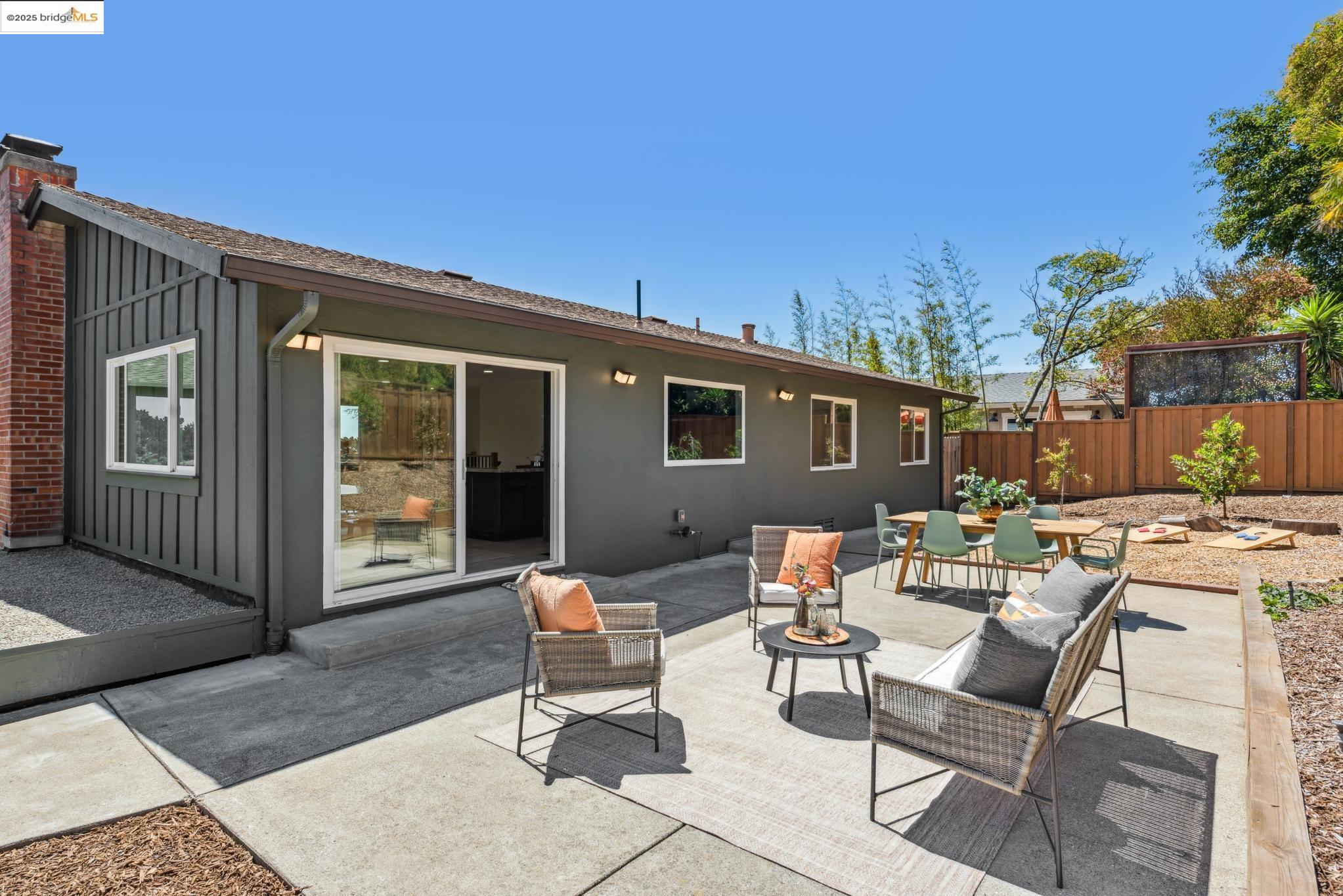 9 Yarmouth Court Oakland, CA 94619 - Photo 17 of 54