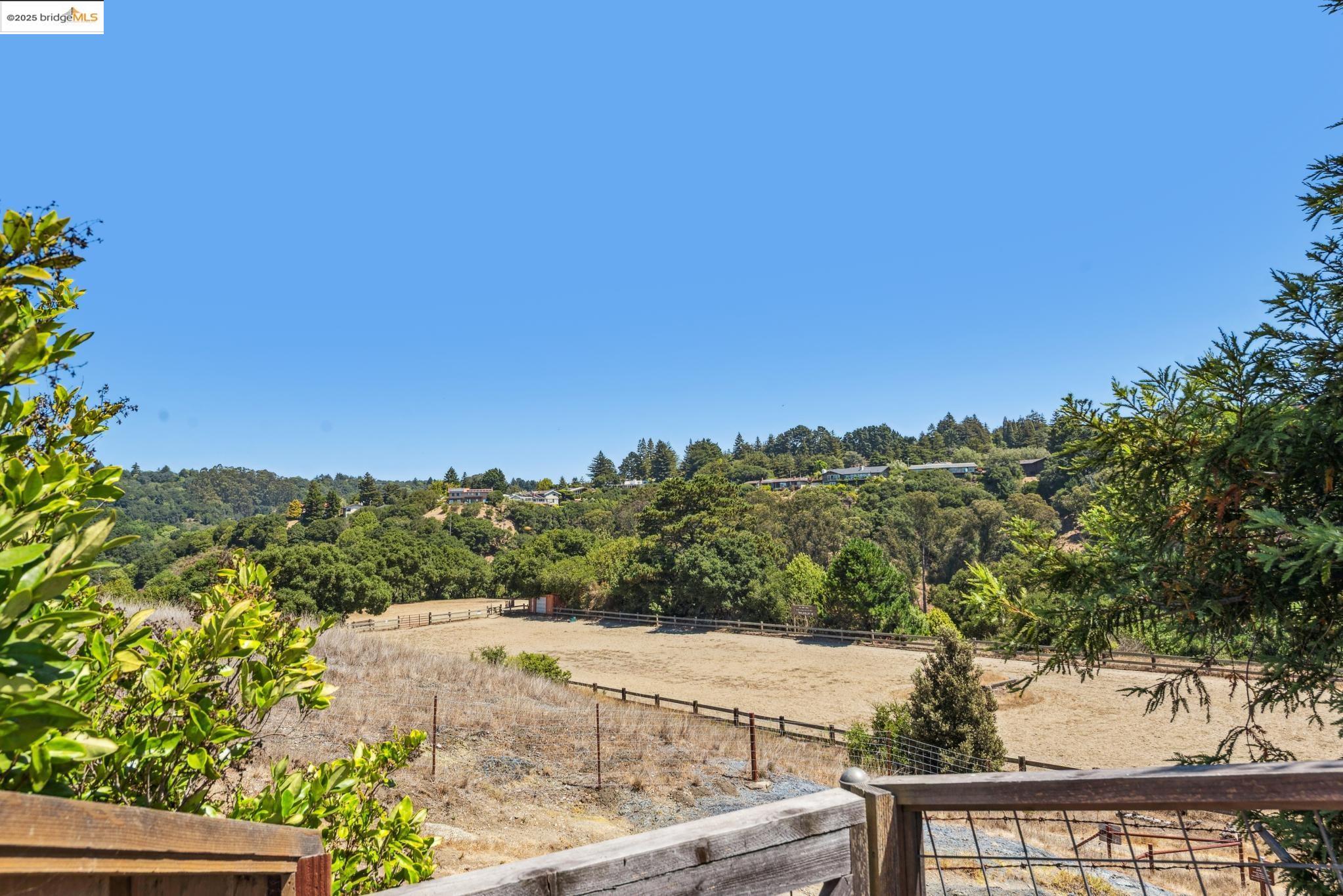 9 Yarmouth Court Oakland, CA 94619 - Photo 49 of 54