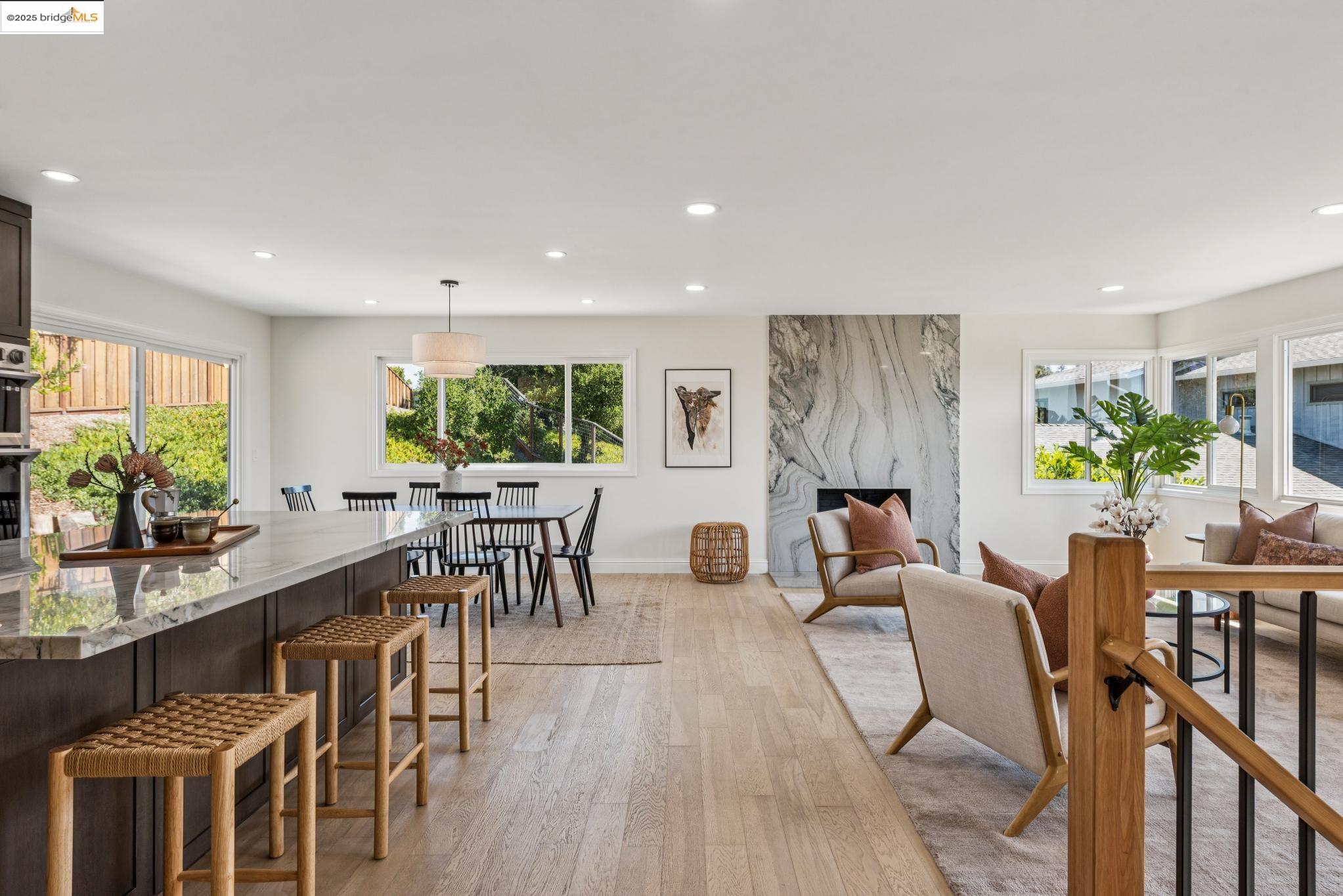 9 Yarmouth Court Oakland, CA 94619 - Photo 5 of 54