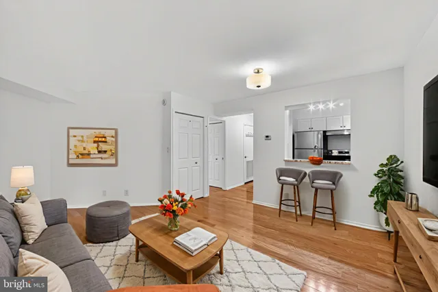 a bathroom with a toilet and a bathtub